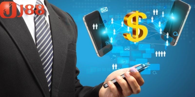 Thông tin nhận tiền được rà soát kỹ trước khi giao dịch